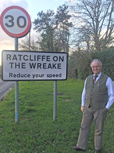 RM with Ratcliffe on the Wreake Sign 2